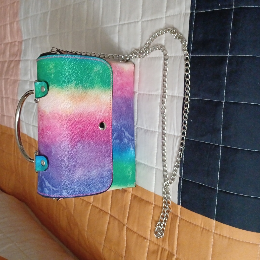 Rainbow Purse - Picture 4 of 6
